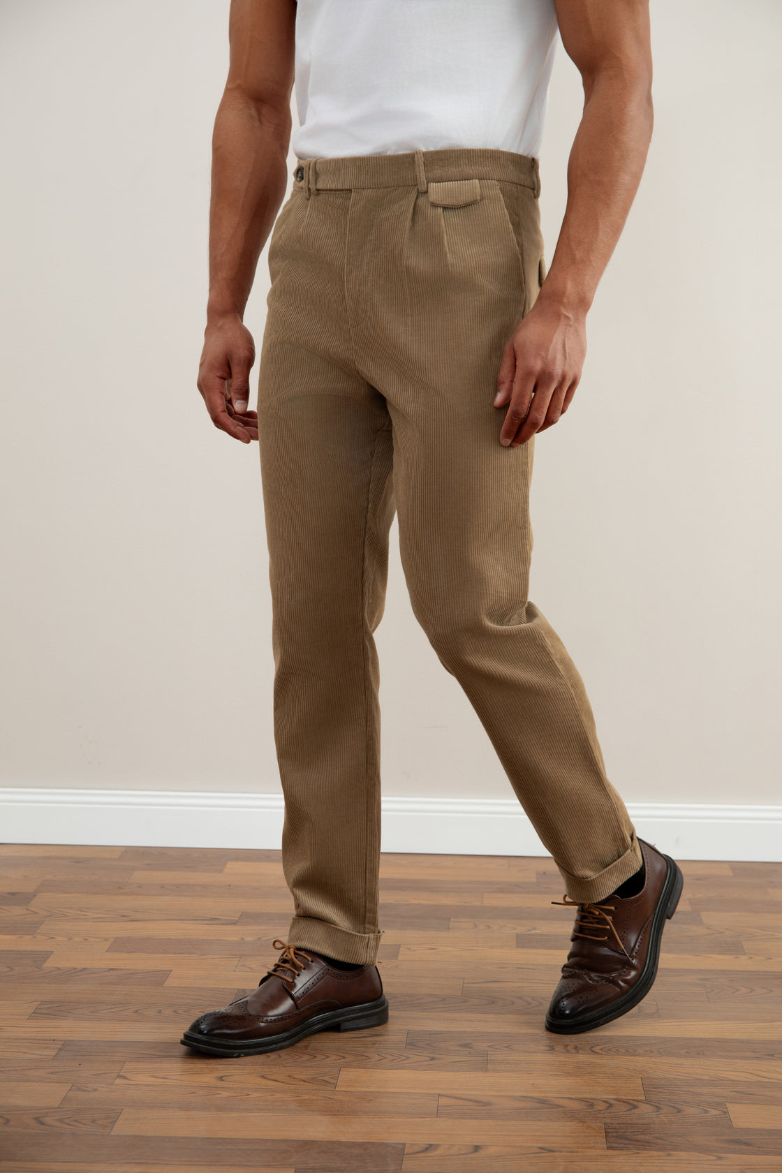 Straight corduroy pants in toasted color