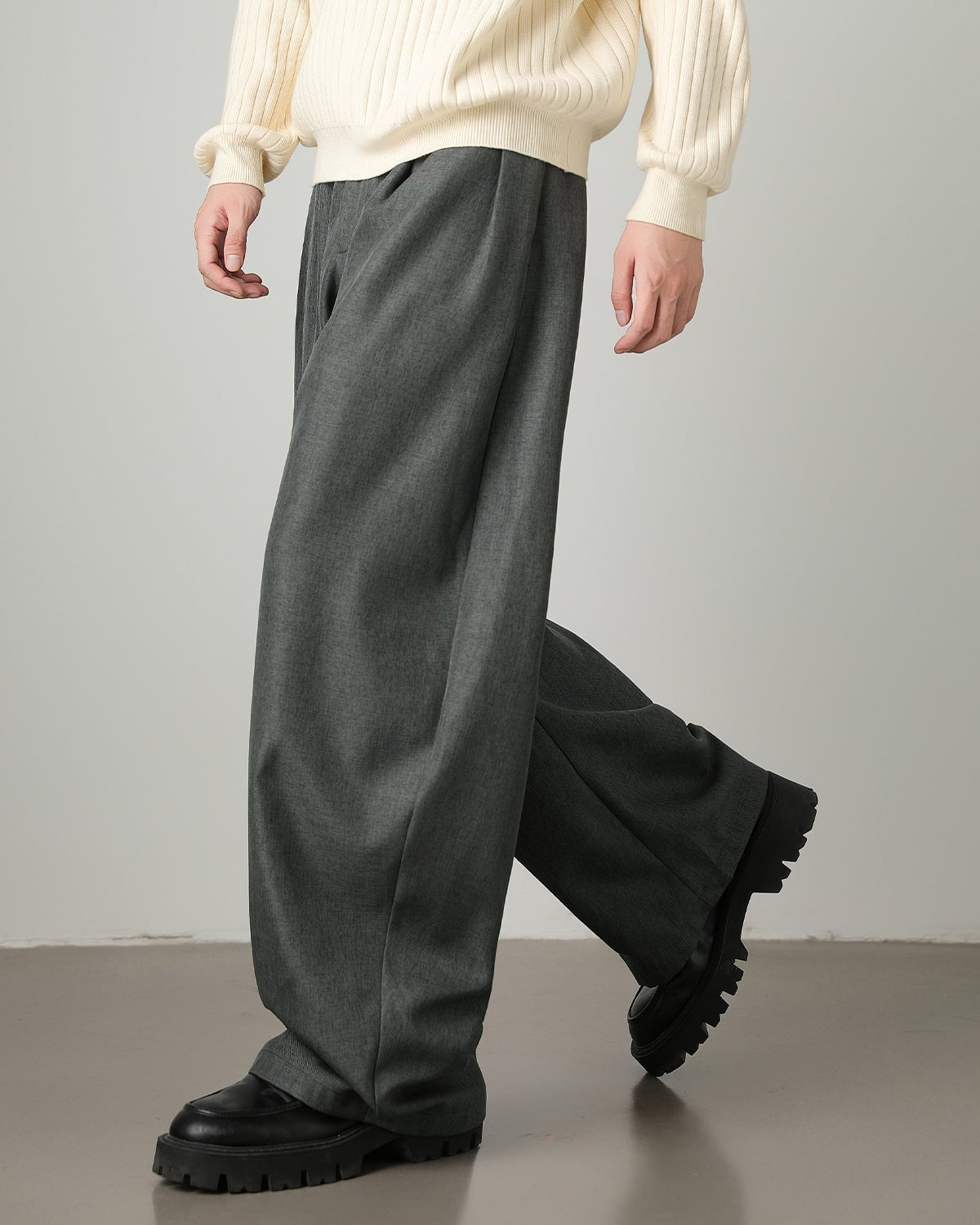 Wool Pleated Trousers