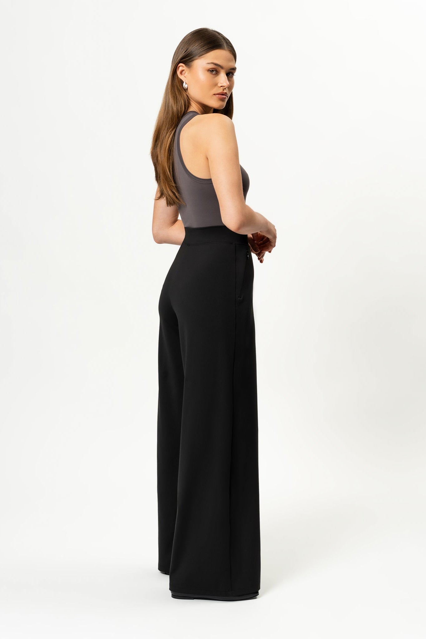Wide-Leg Stretch Pants