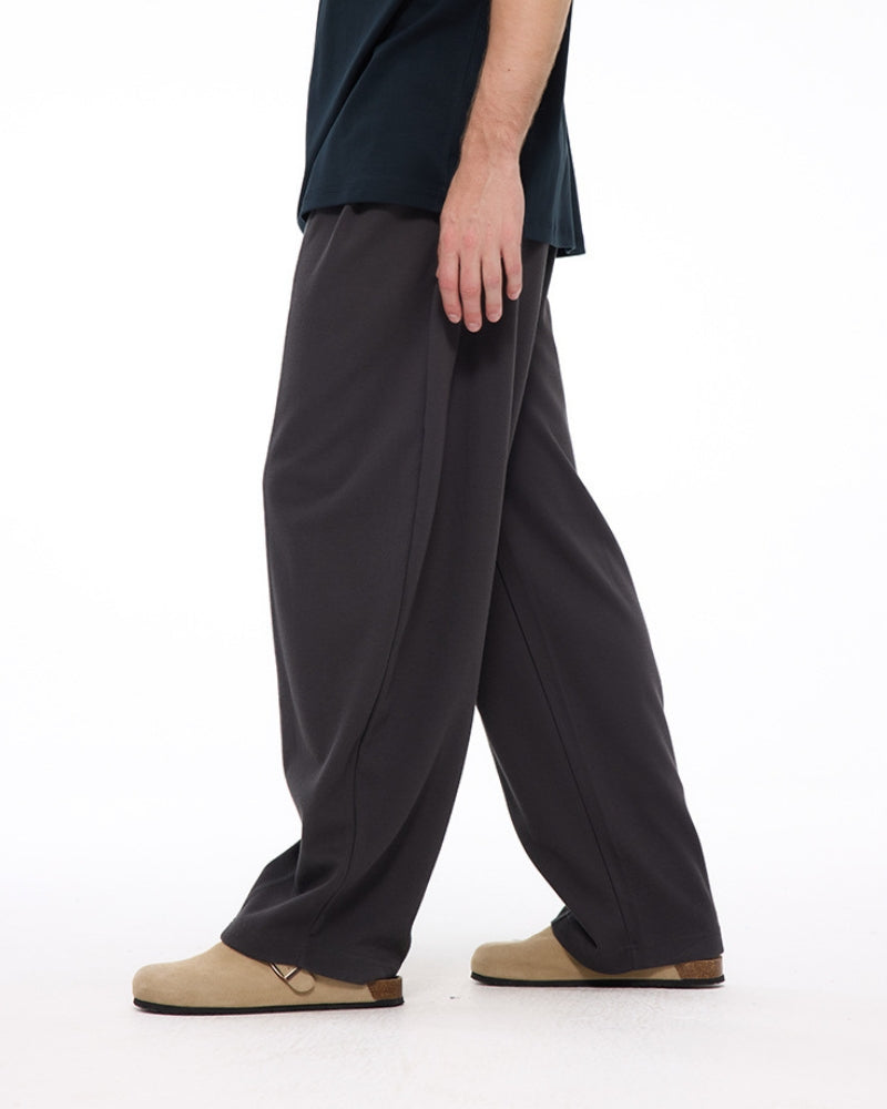 Wide Jogger with Belt Lock Closure