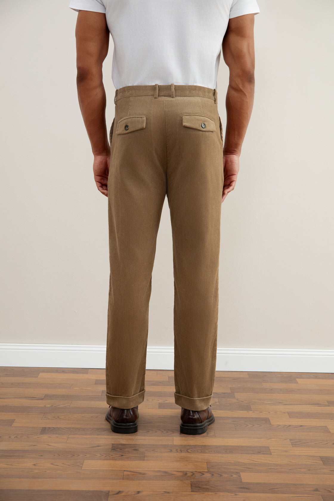 Straight corduroy pants in toasted color