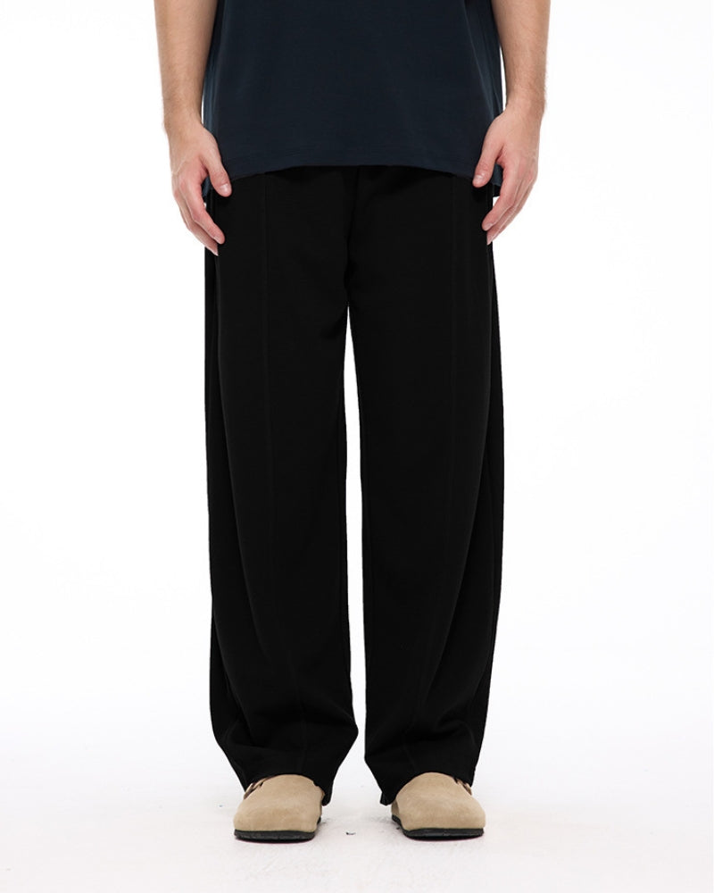 Wide Jogger with Belt Lock Closure