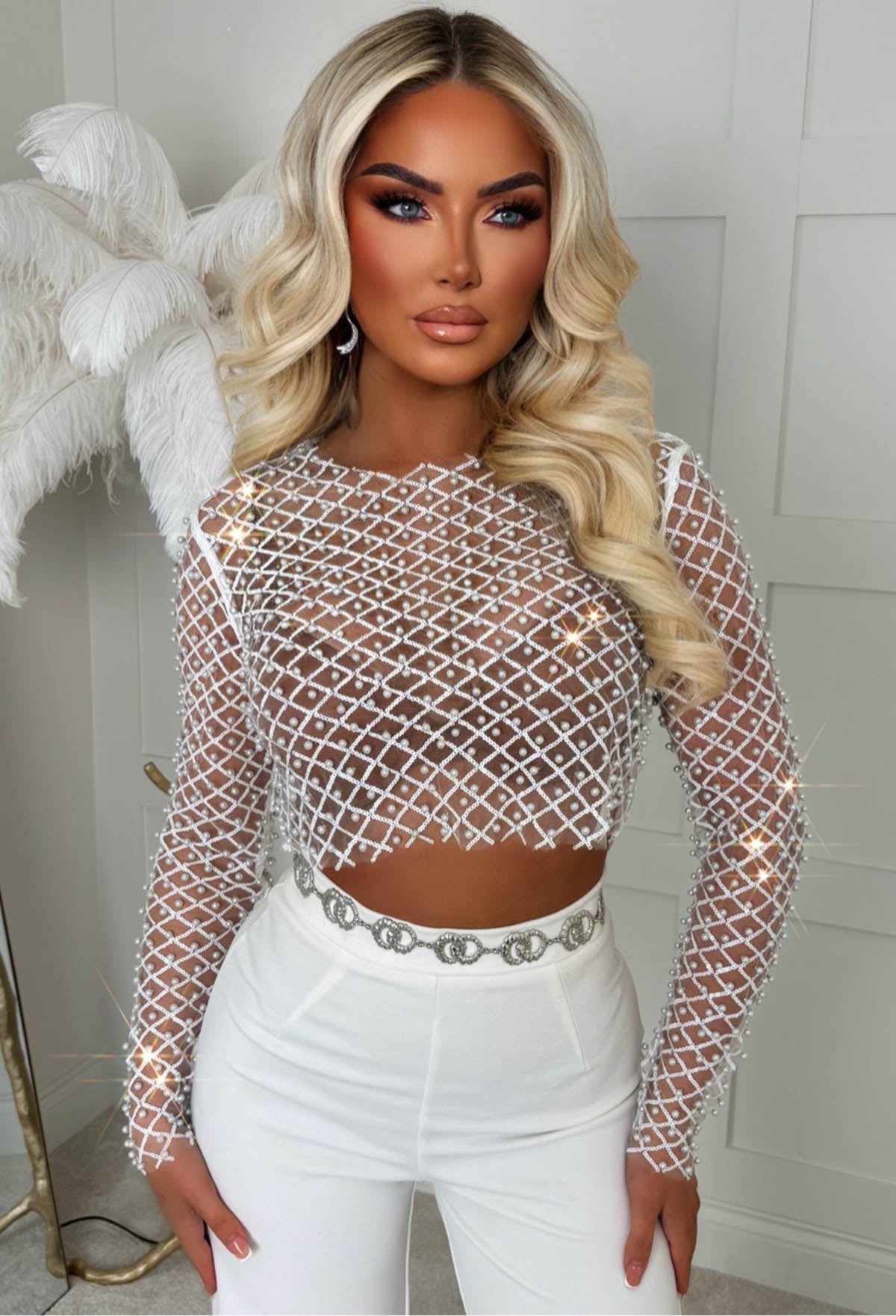 White / S-M