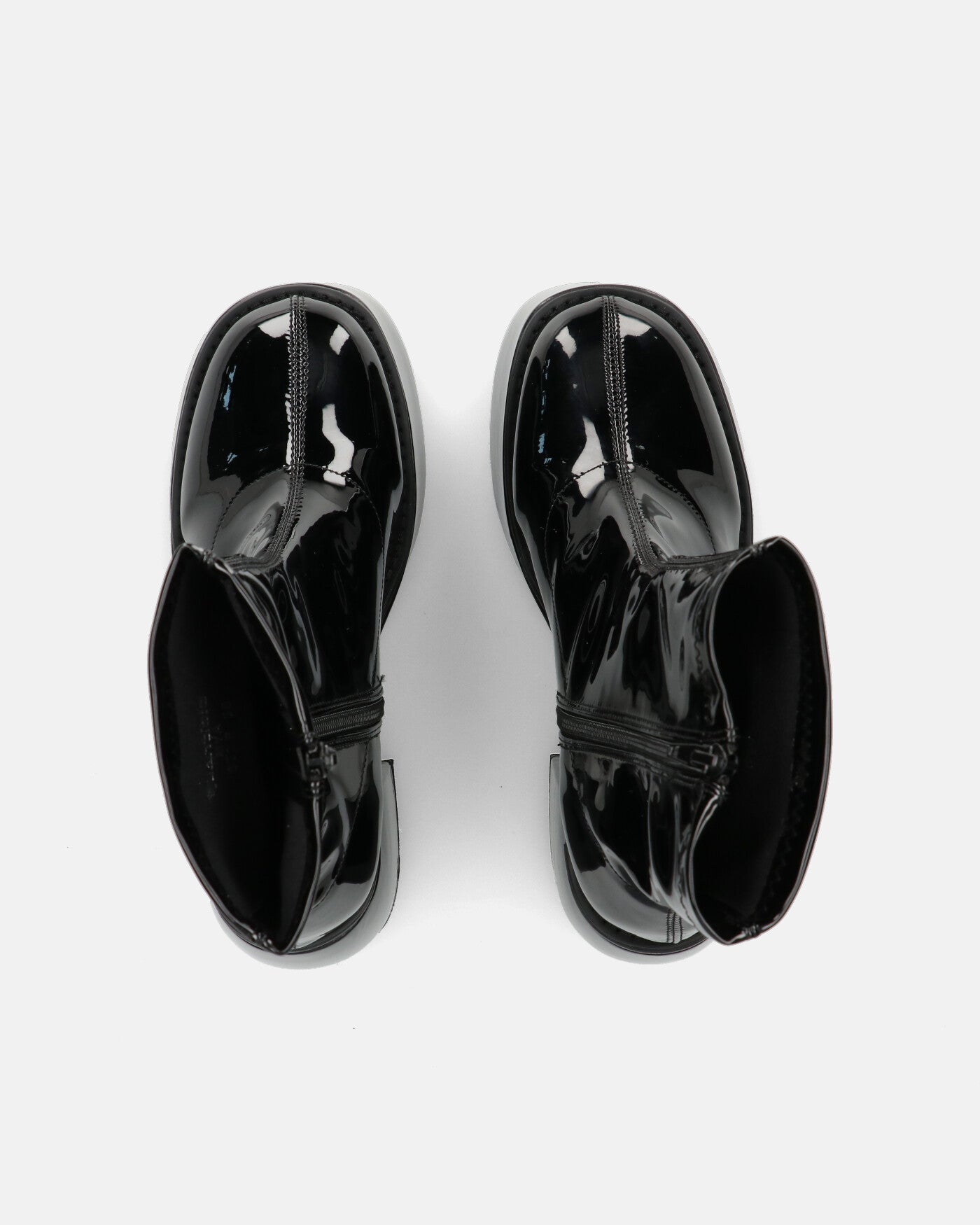 MYA - Platform Ankle Boots With High Heel In Glossy Black