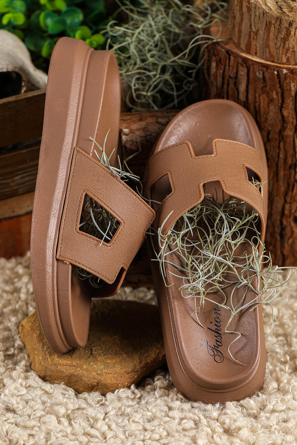 Minimalist Platform Sandals with Cut-Out Design