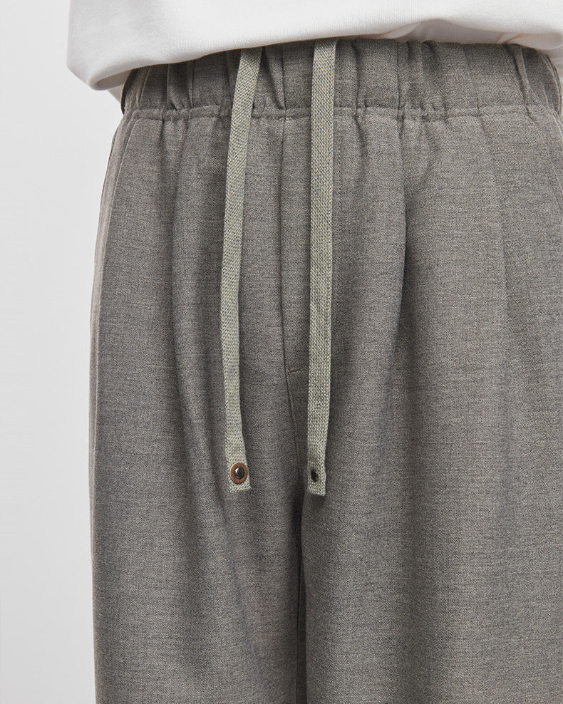 Wide-leg pants with a subtle silhouette
