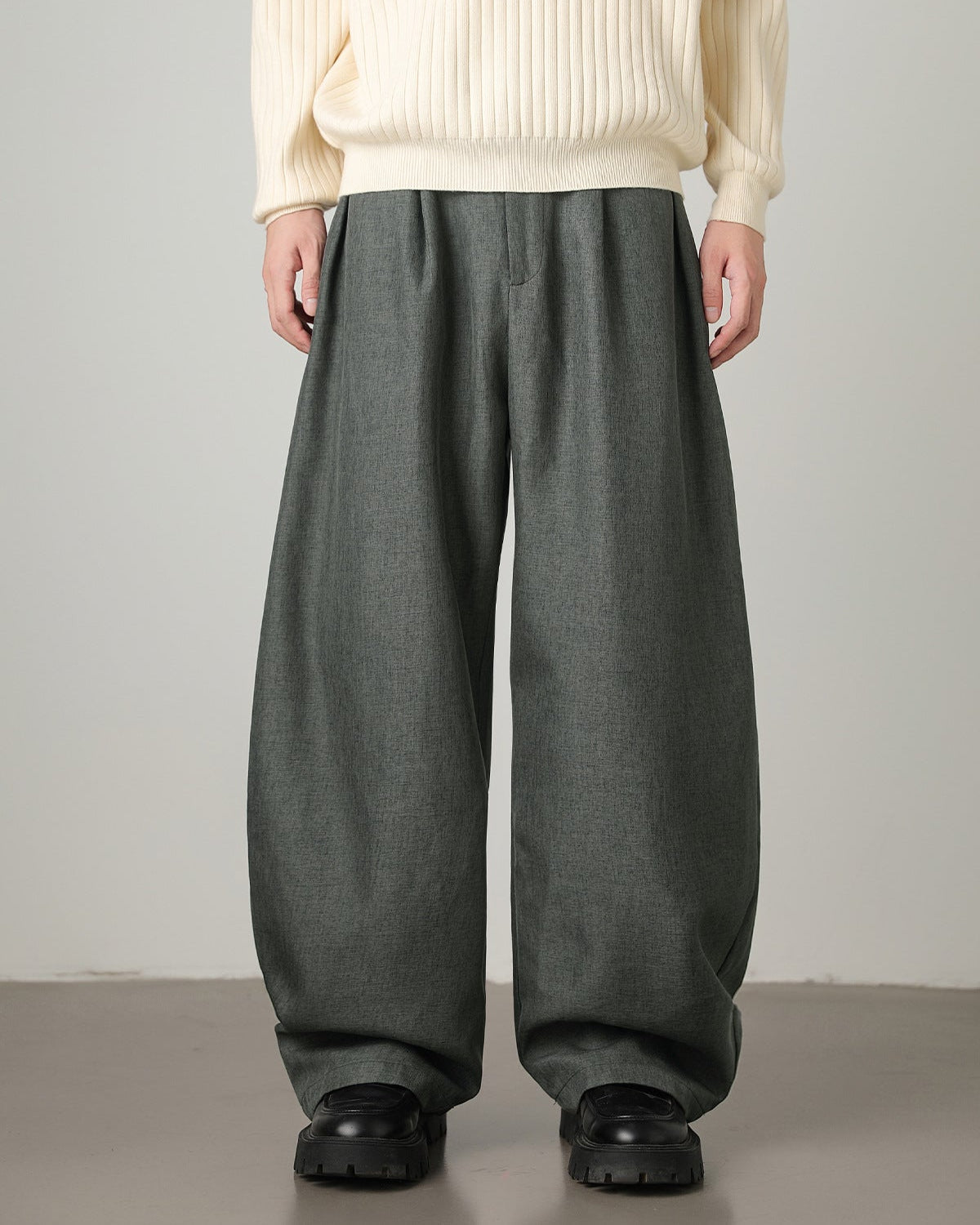 Wool Pleated Trousers