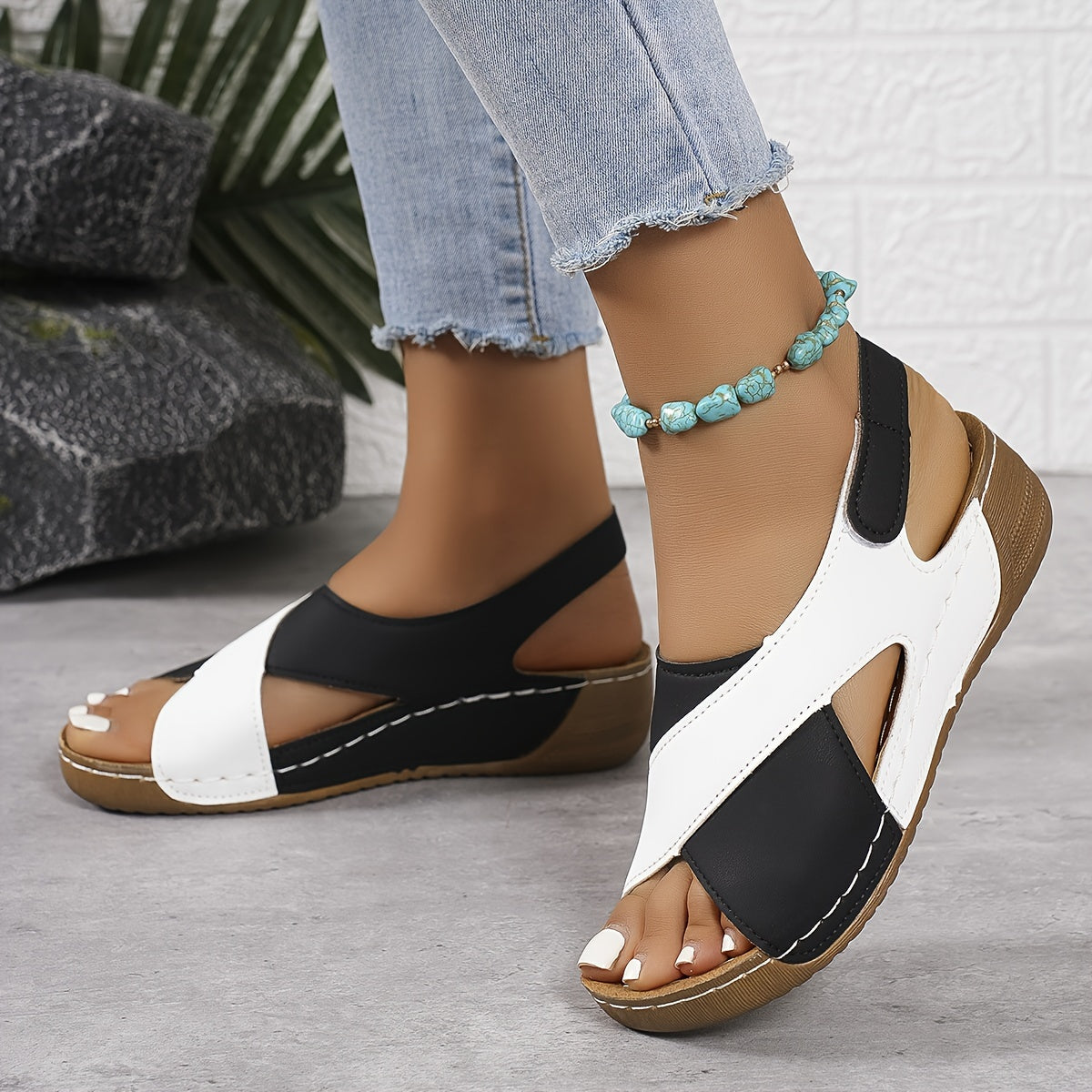 Two-Tone Comfort Platform Sandals
