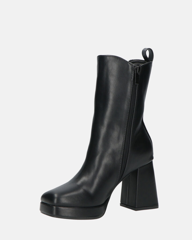 YUKI - Ankle Boots With Square Heel And Side Zipper