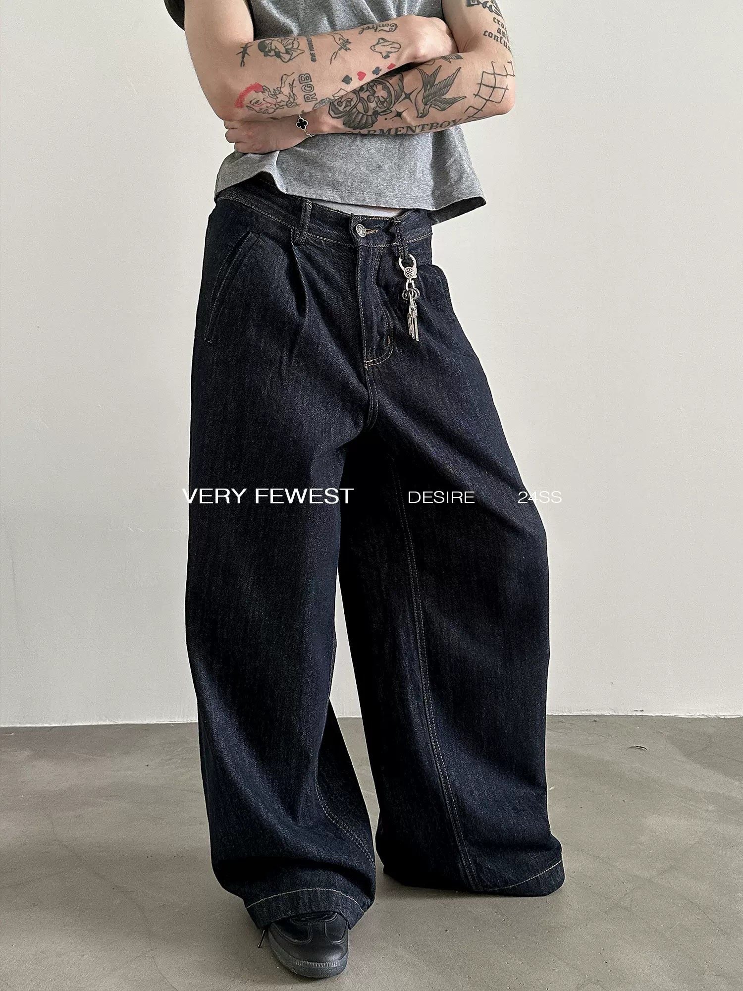 Gen Heavy Washed Wide Cut Jeans